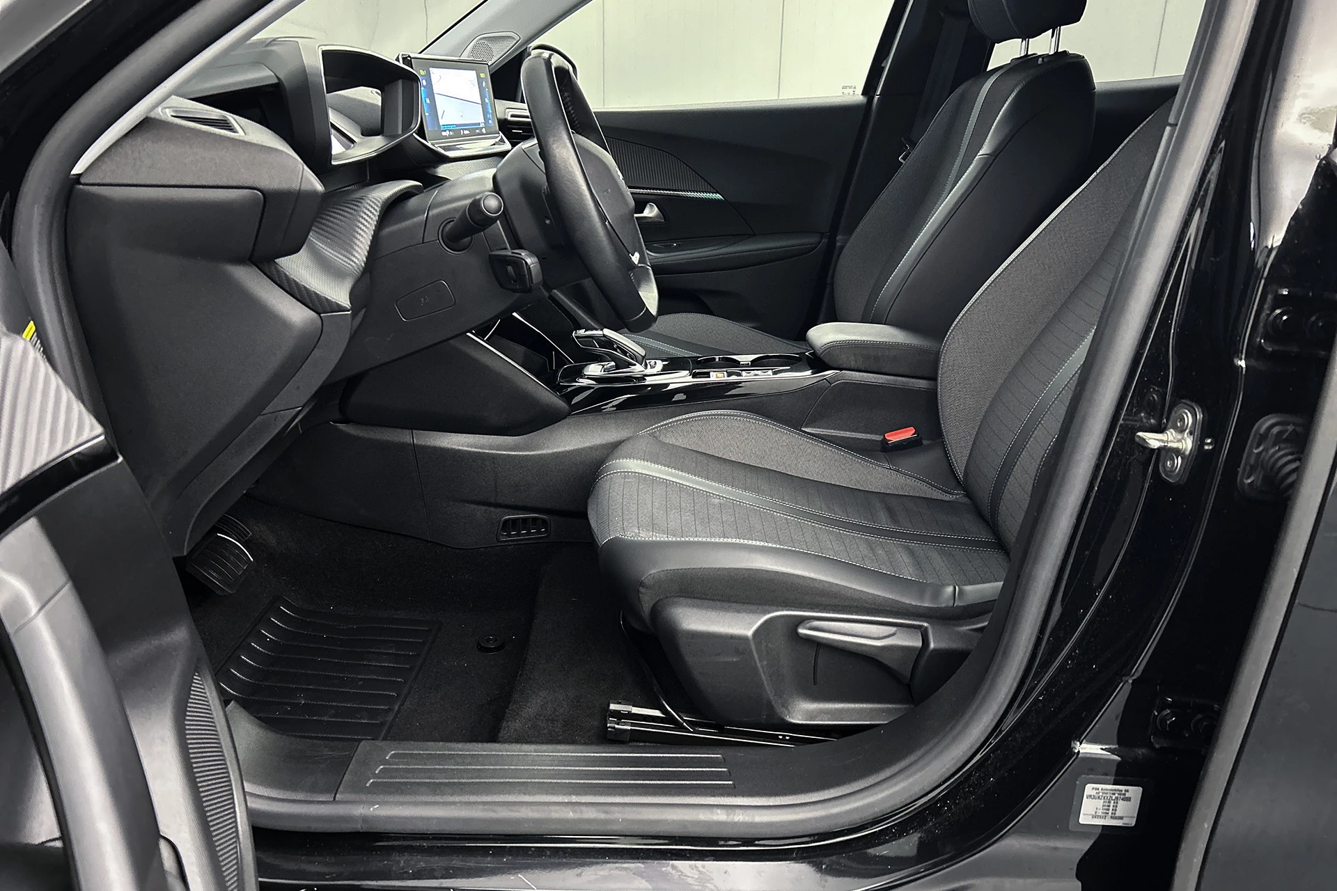 Hoofdafbeelding Peugeot e-2008