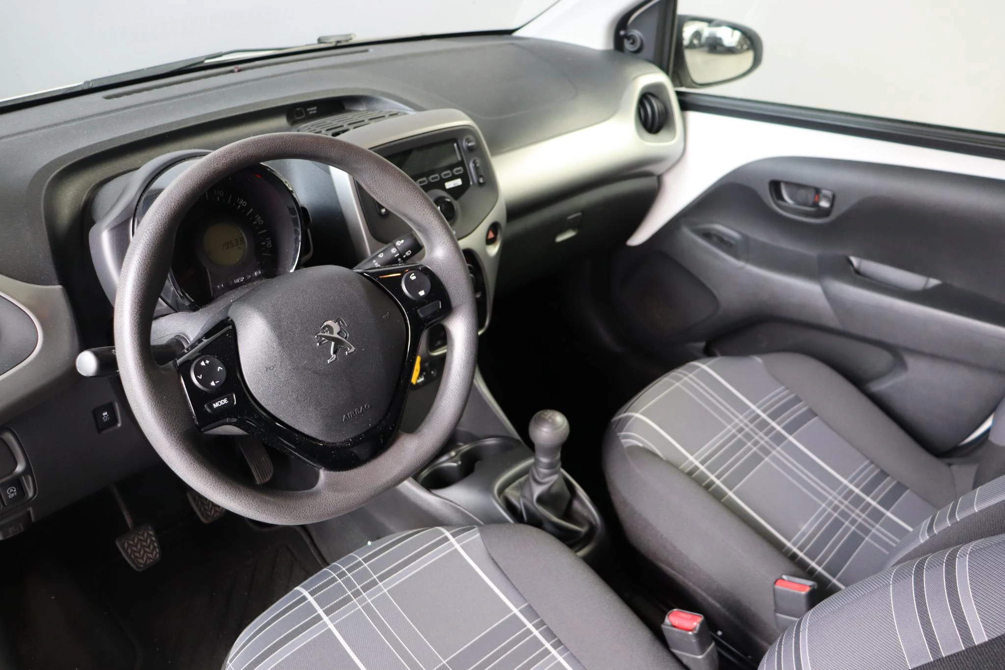 Hoofdafbeelding Peugeot 108