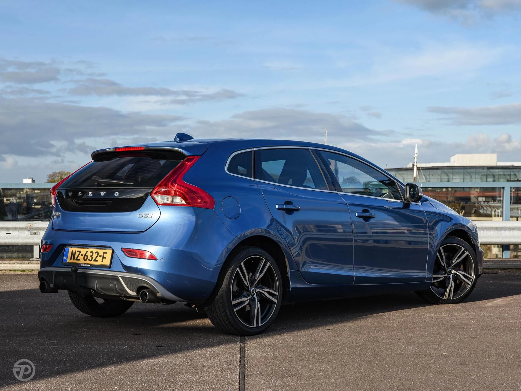 Hoofdafbeelding Volvo V40