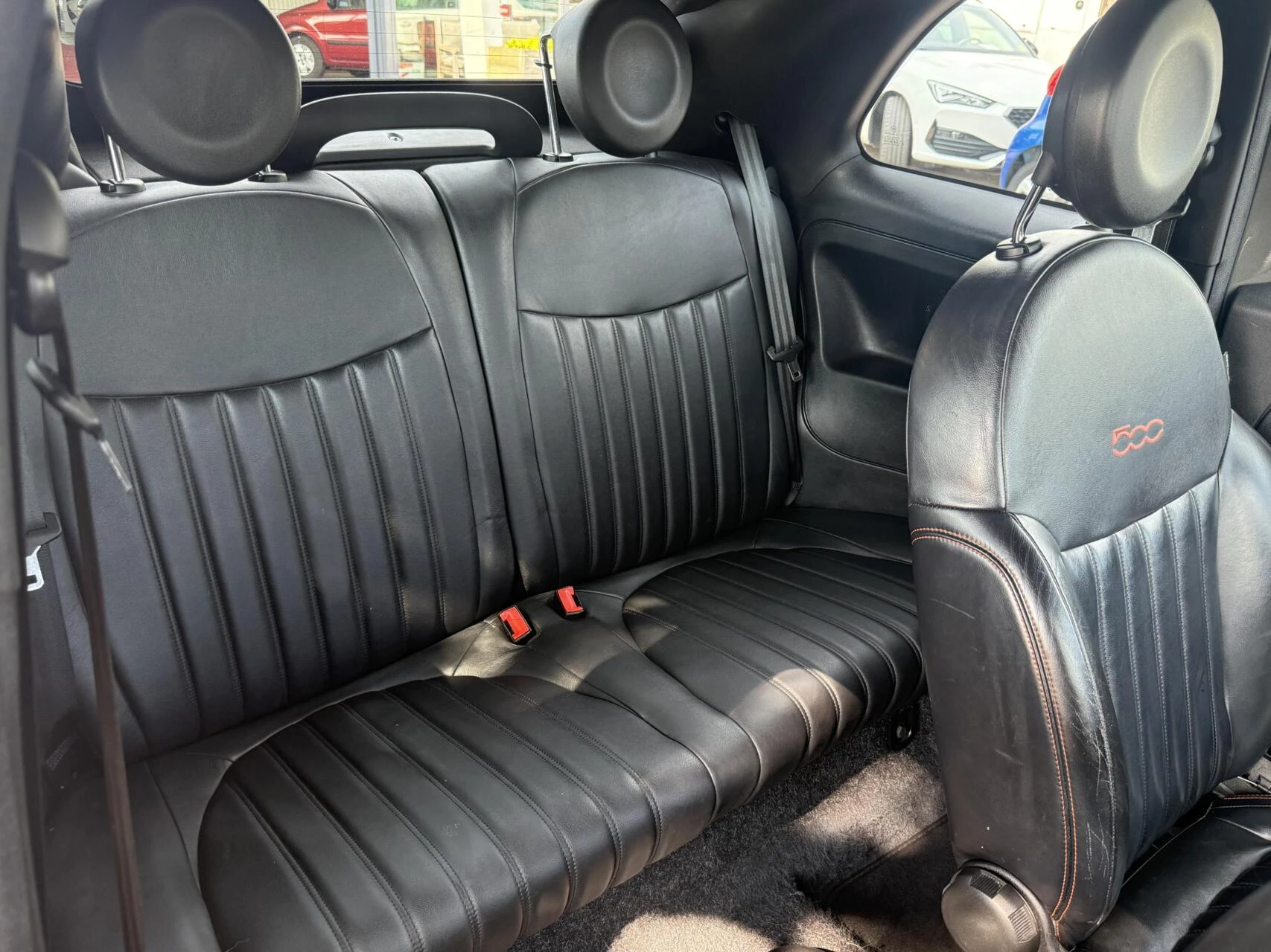 Hoofdafbeelding Fiat 500C