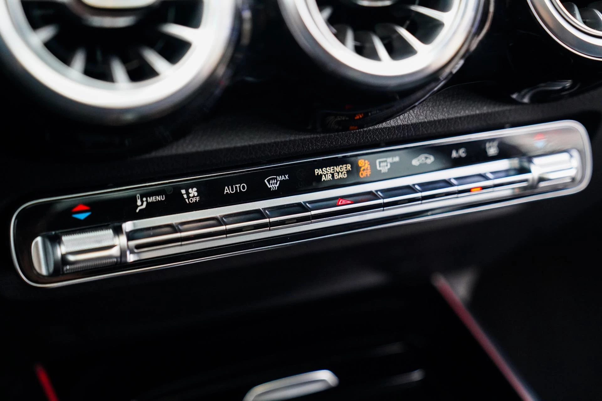 Hoofdafbeelding Mercedes-Benz EQB