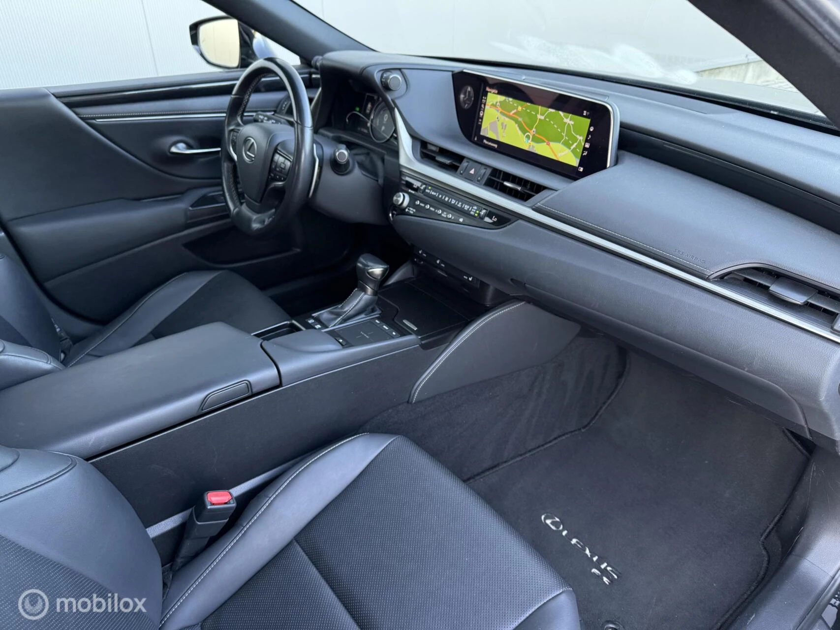 Hoofdafbeelding Lexus ES