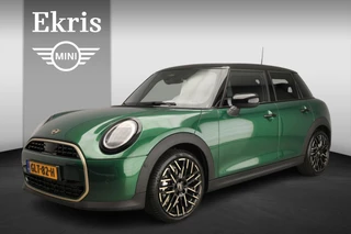 MINI 5-deurs Cooper C Automaat / Pakket M / Panoramadak / JCW stoelen / Head-up / Park assist / Alu wielen 18 inch