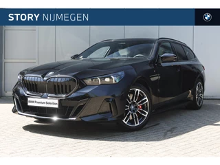 BMW i5 eDrive40 M Sport / Trekhaak / Bowers & Wilkins / Adaptieve LED / Stoelventilatie / Parking Assistant Plus / Stuurverwarming / M Sportonderstel