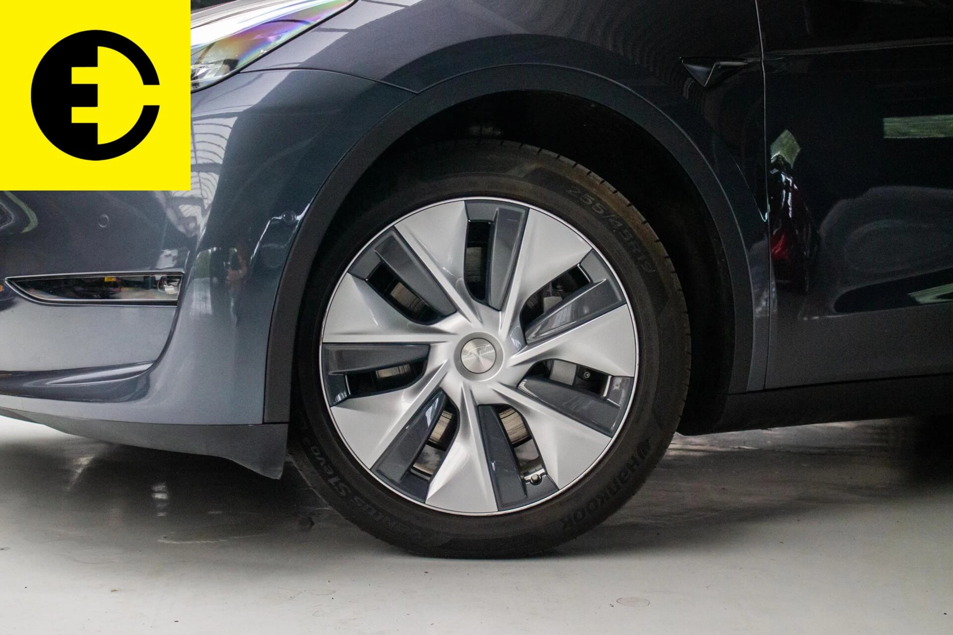 Hoofdafbeelding Tesla Model Y
