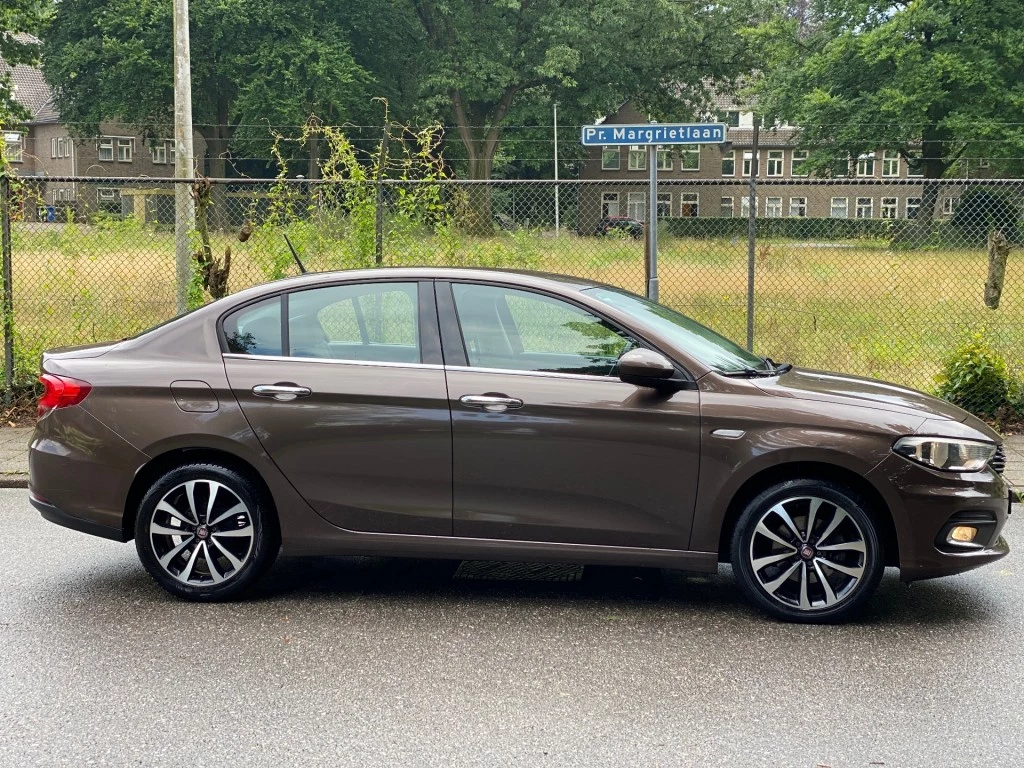 Hoofdafbeelding Fiat Tipo