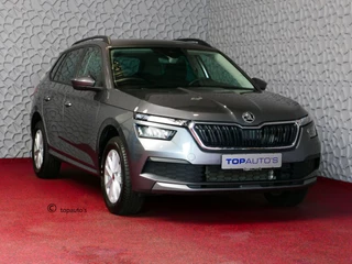 Hoofdafbeelding Škoda Kamiq Škoda Kamiq TSI 110PK AMBITION VIR.COCKPIT LED PDC CARPLAY LMV LED STOELVERW. ADAP.CRUISE 2024