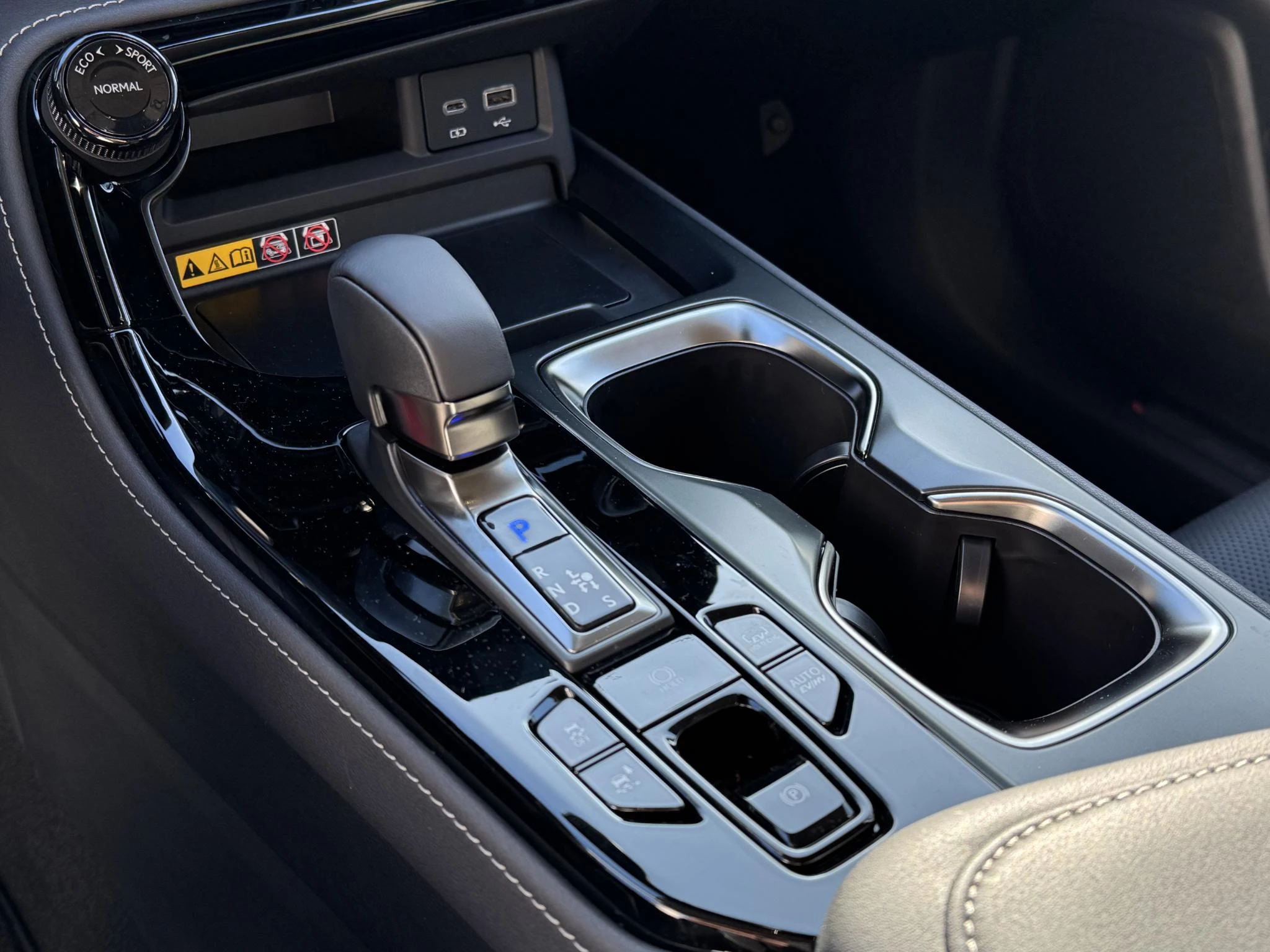 Hoofdafbeelding Lexus NX