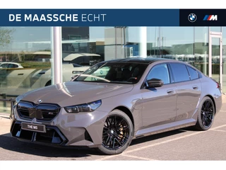 BMW M5 5 Serie Automaat / M Drive Professional / Trekhaak / Bowers & Wilkins / M Multifunctionele Stoelen / Parking Assistant Professional / M Carbon-keramische remmen