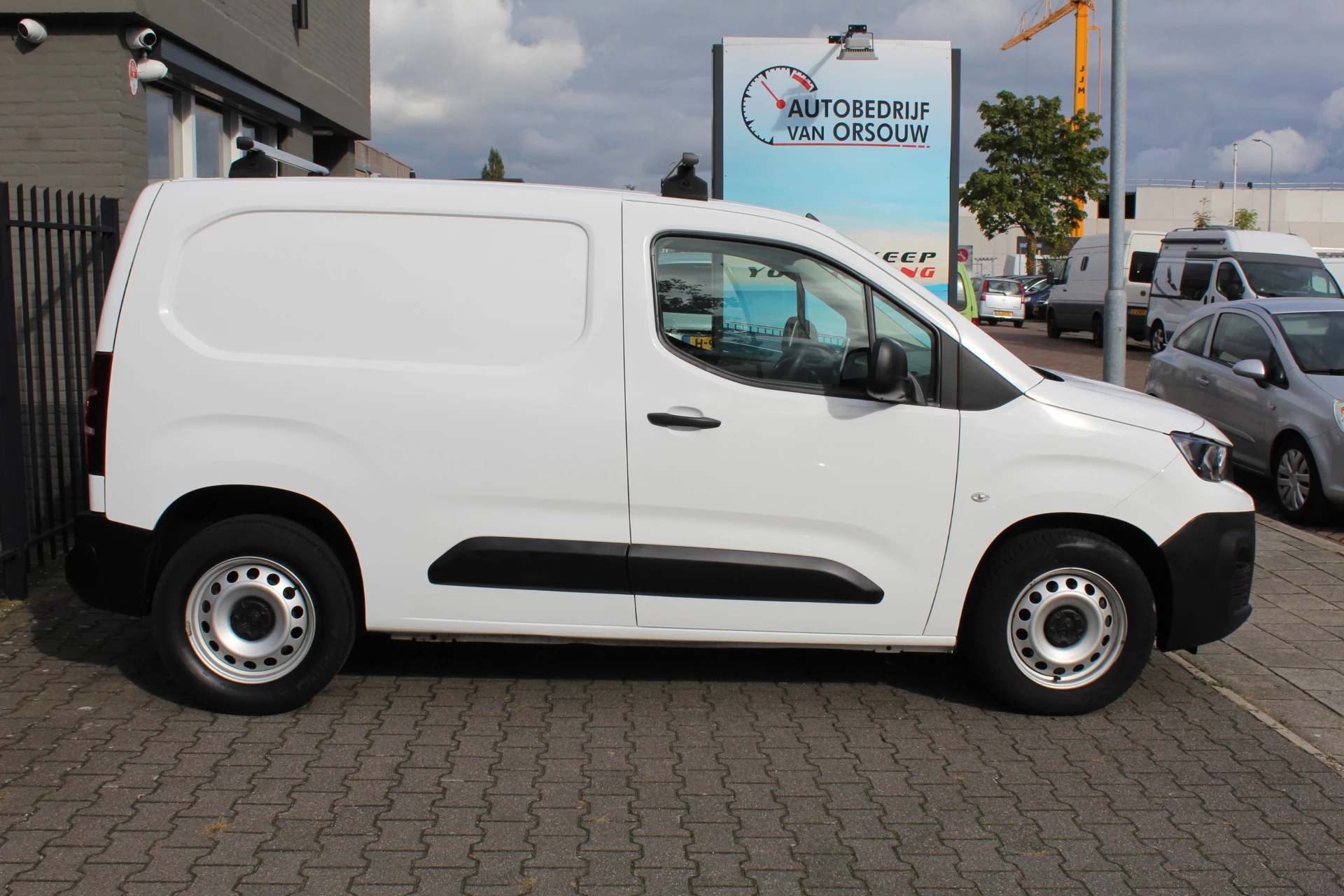 Hoofdafbeelding Peugeot Partner