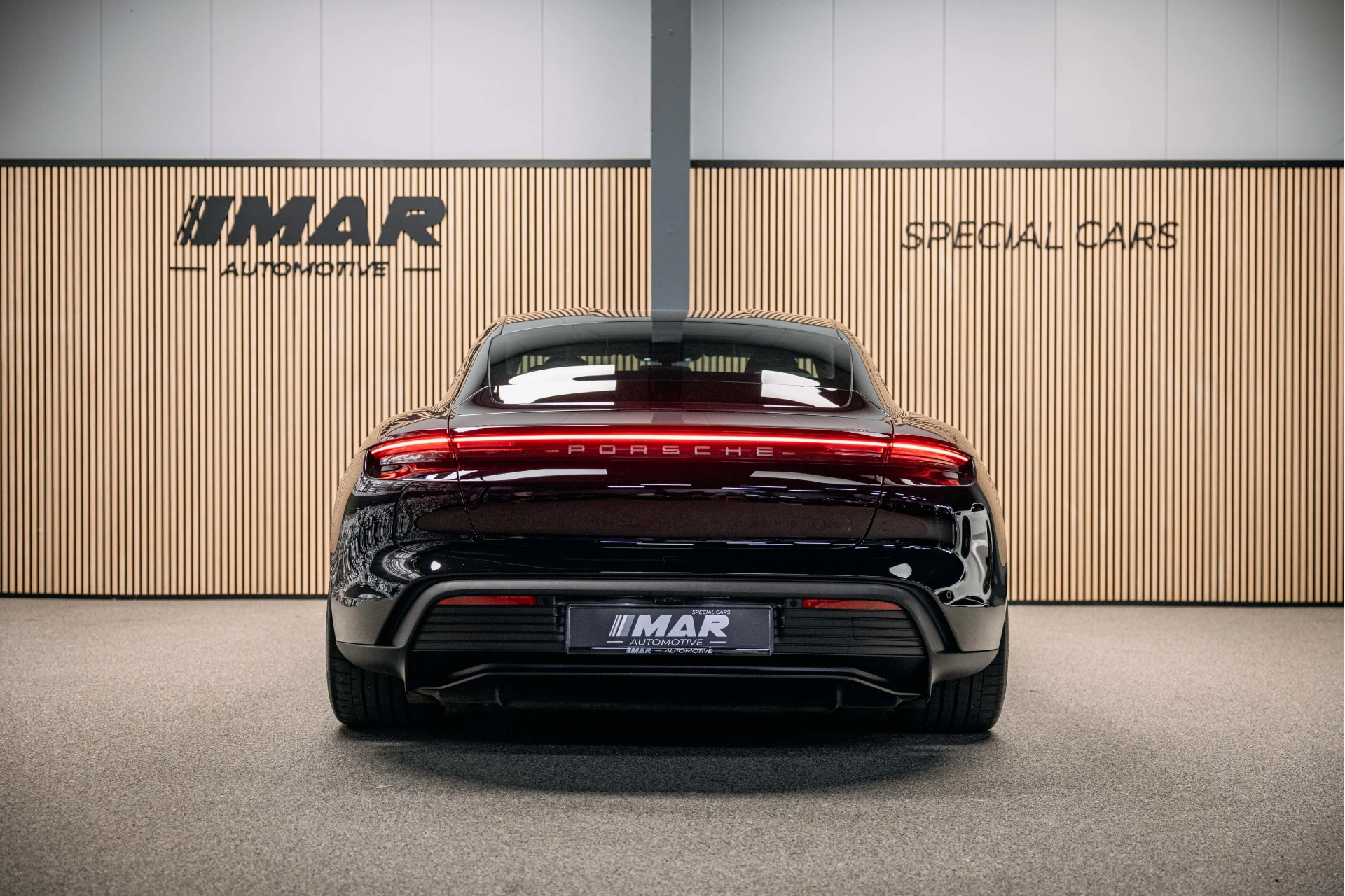 Hoofdafbeelding Porsche Taycan