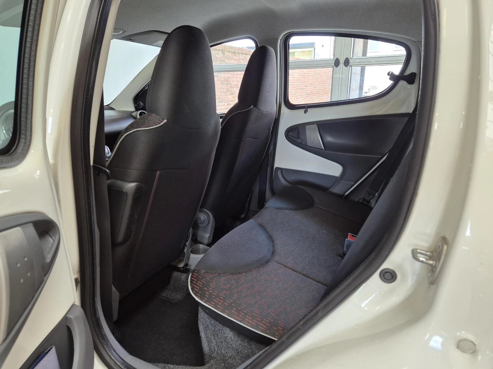 Hoofdafbeelding Peugeot 107