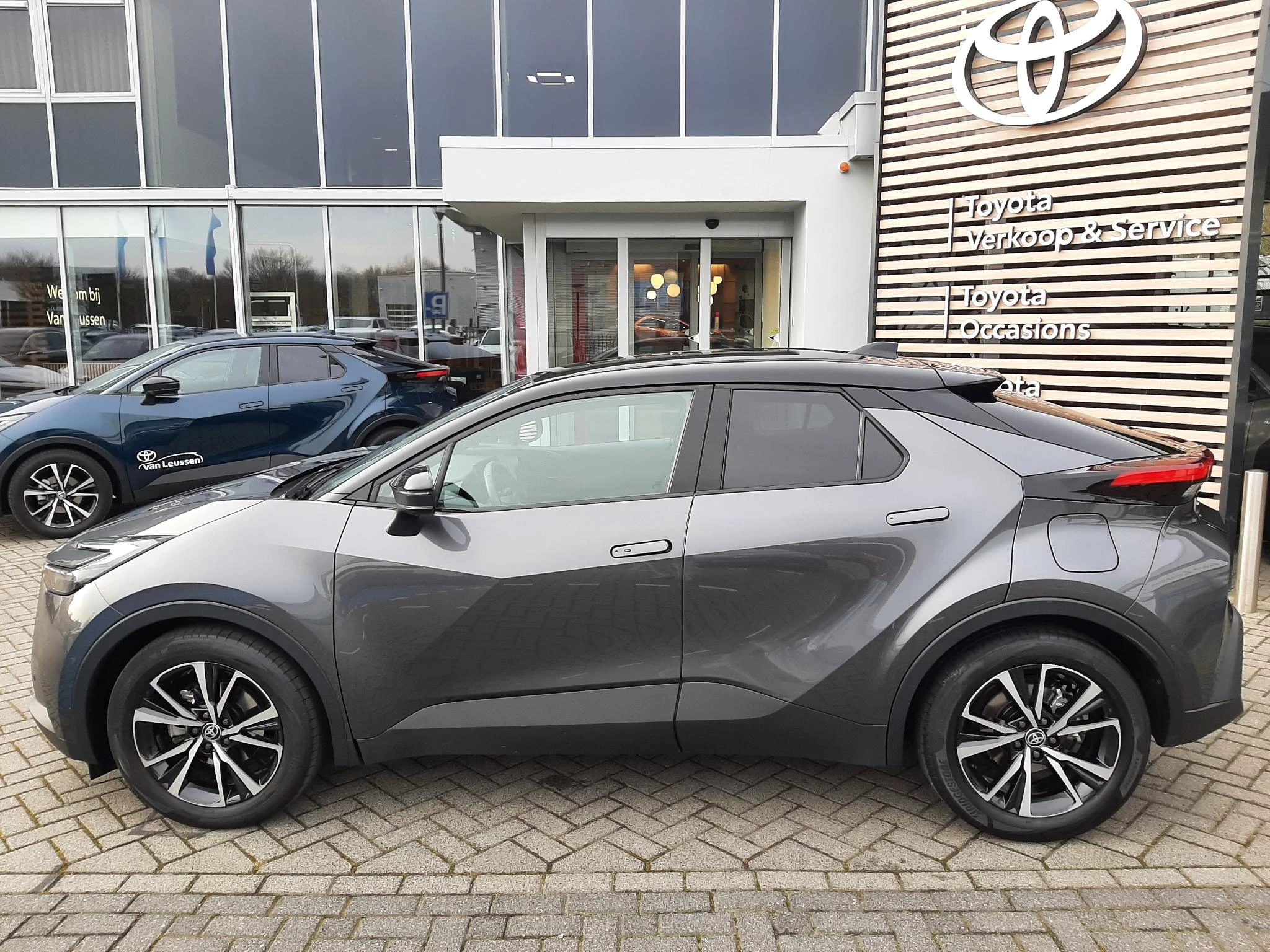 Hoofdafbeelding Toyota C-HR