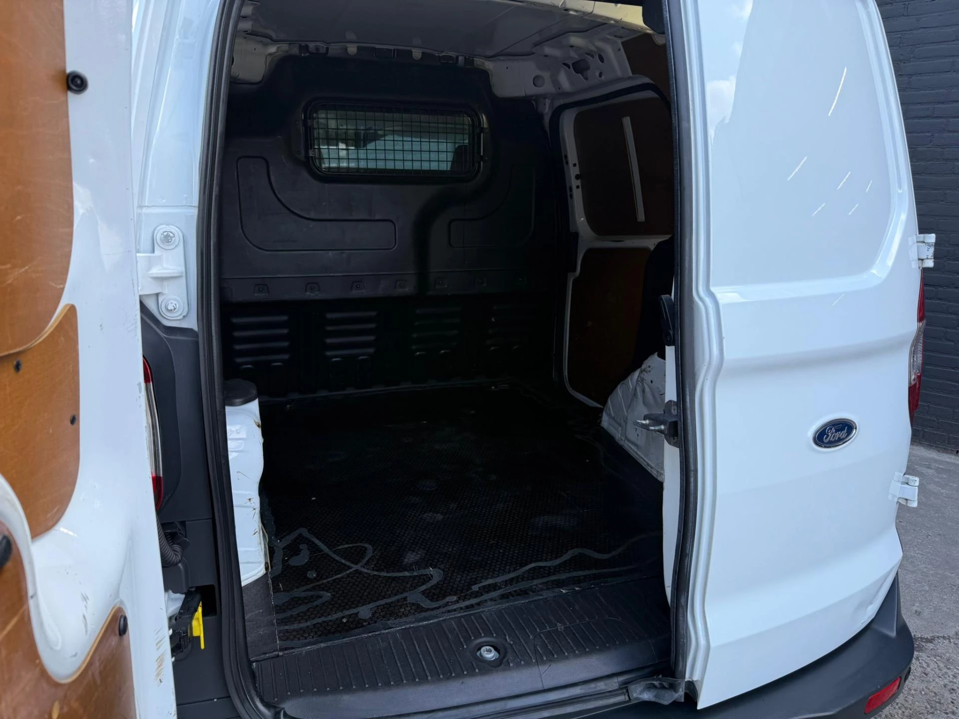 Hoofdafbeelding Ford Transit Courier