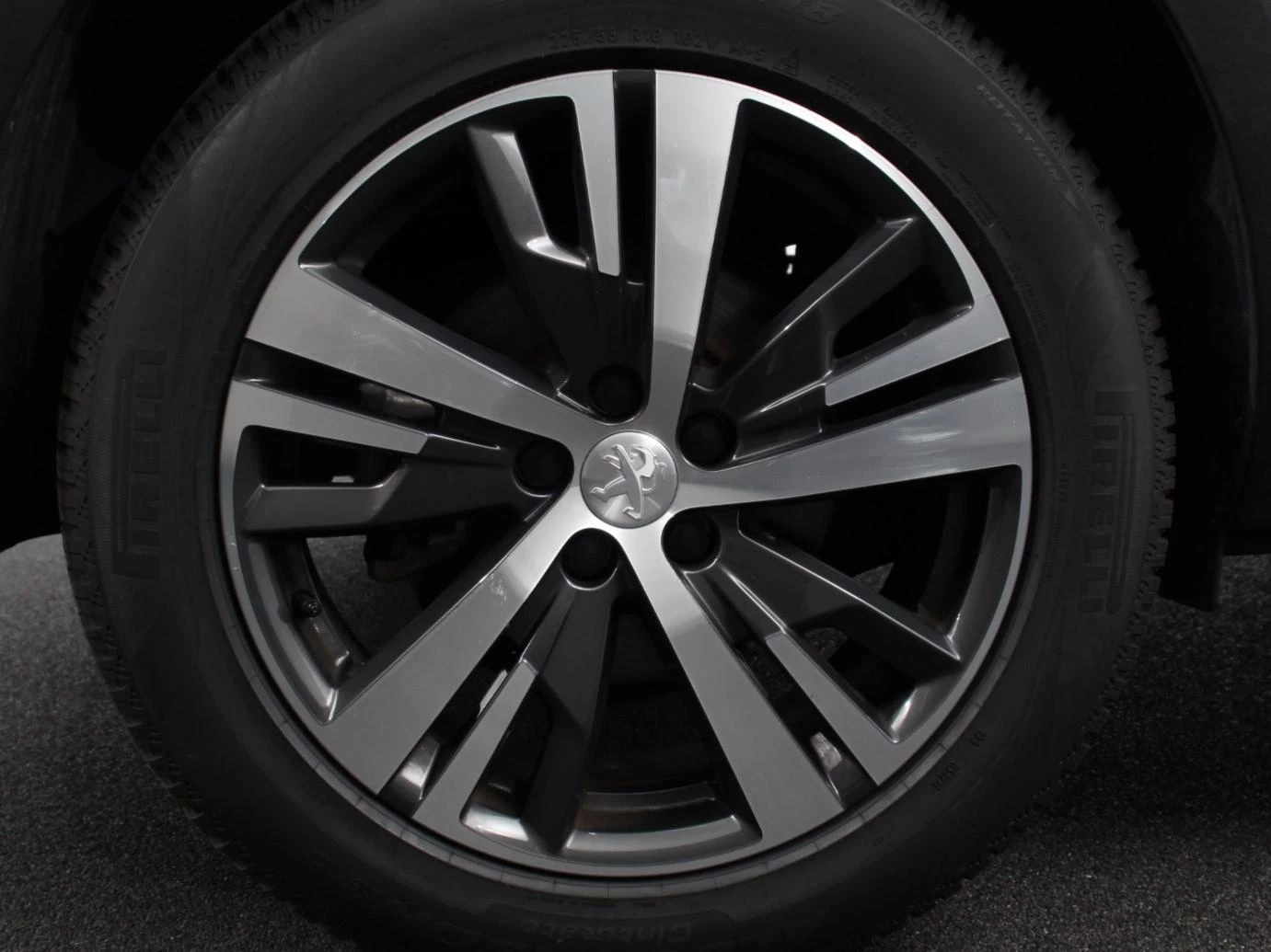 Hoofdafbeelding Peugeot 5008