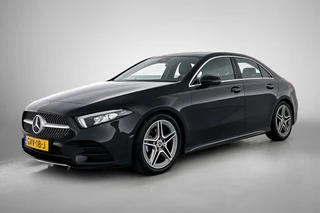 Mercedes-Benz A-klasse 180 AMG-Line Premium Plus(Dealer OnderH, Camera,Navi, Parkeerhulp V+A, Lane assist, Cruise Con, Etc)