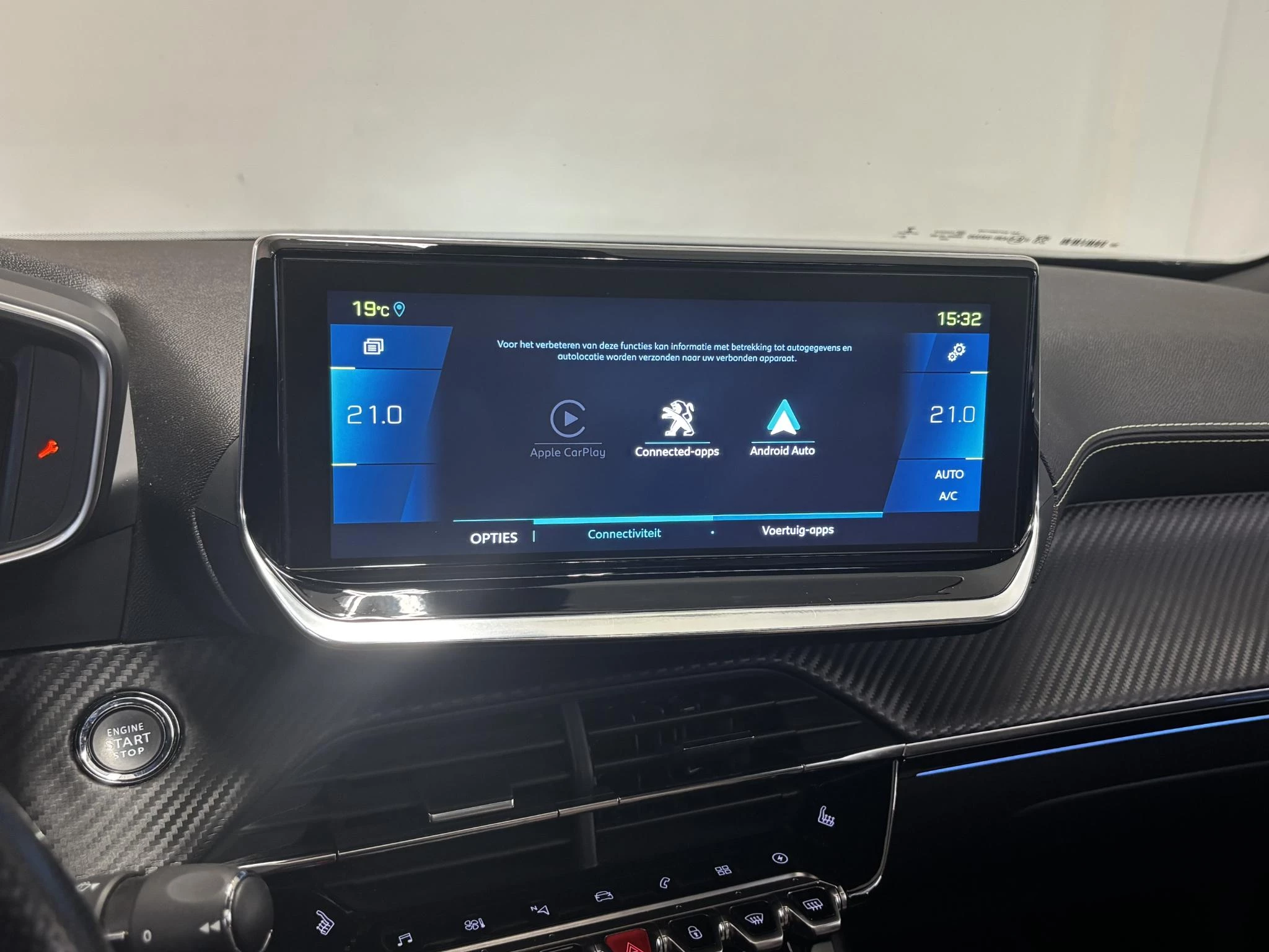 Hoofdafbeelding Peugeot e-2008