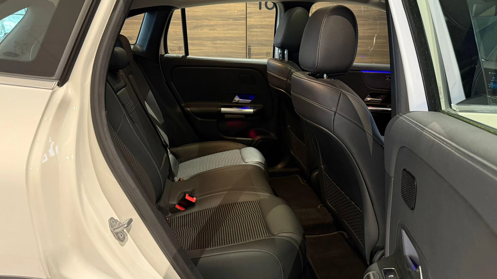 Hoofdafbeelding Mercedes-Benz EQA