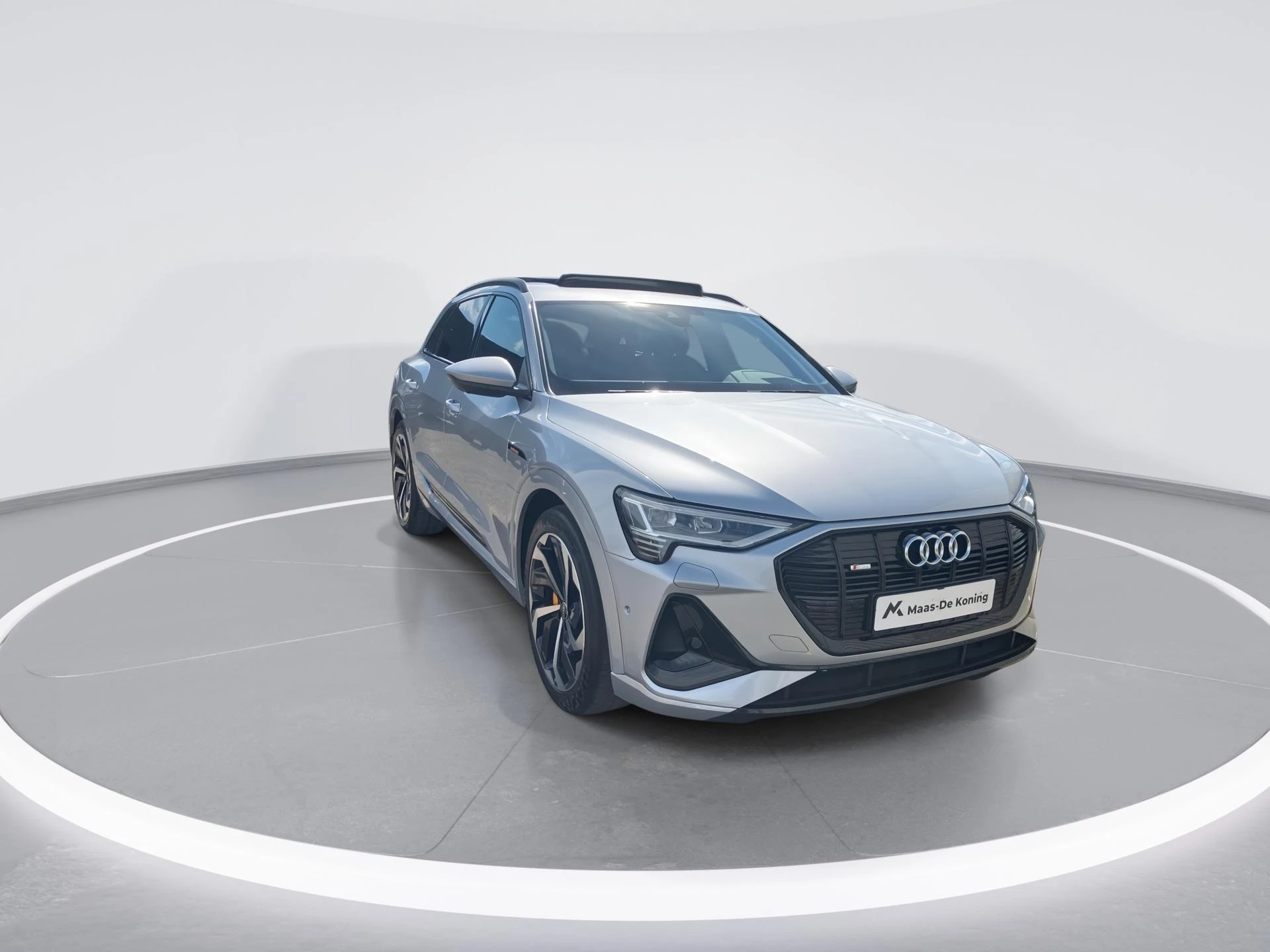 Hoofdafbeelding Audi e-tron