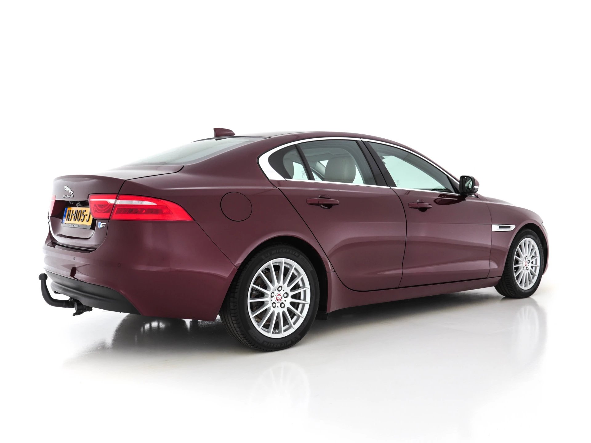 Hoofdafbeelding Jaguar XE