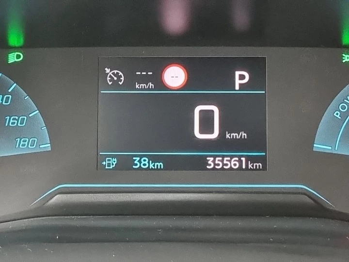 Hoofdafbeelding Peugeot e-208