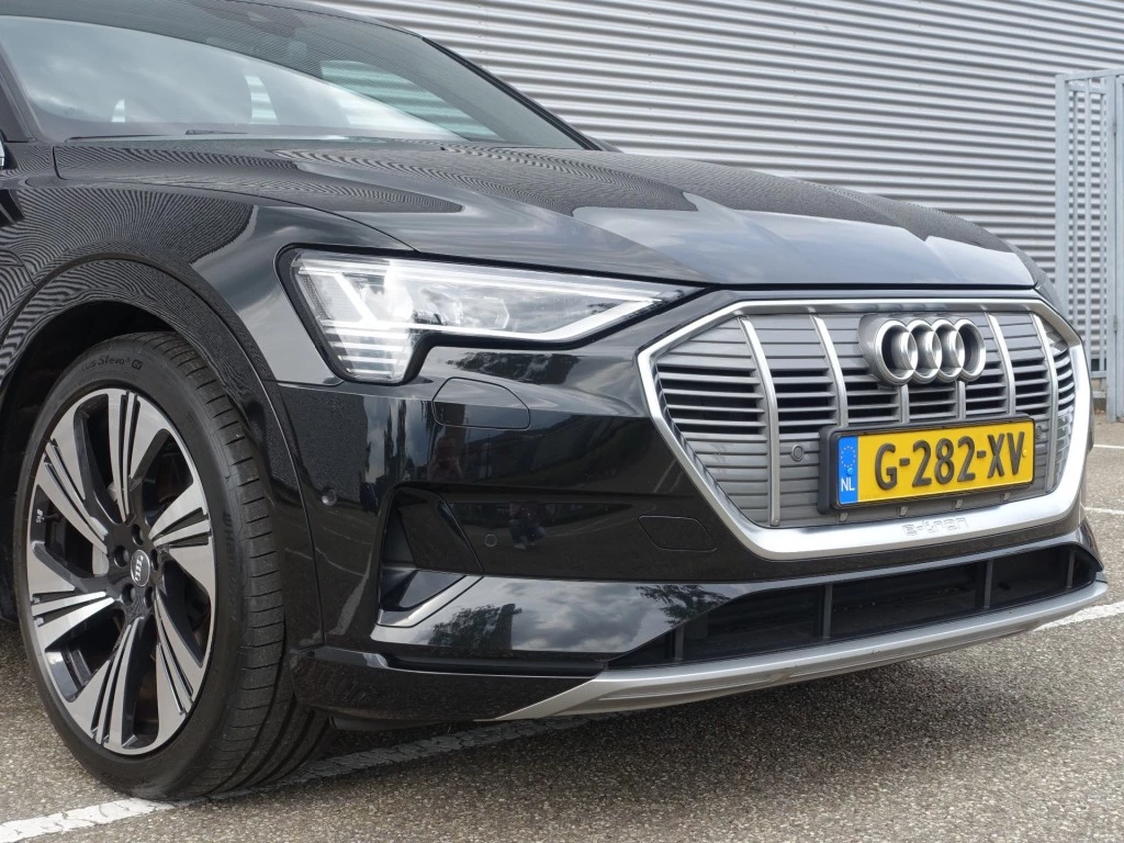 Hoofdafbeelding Audi e-tron