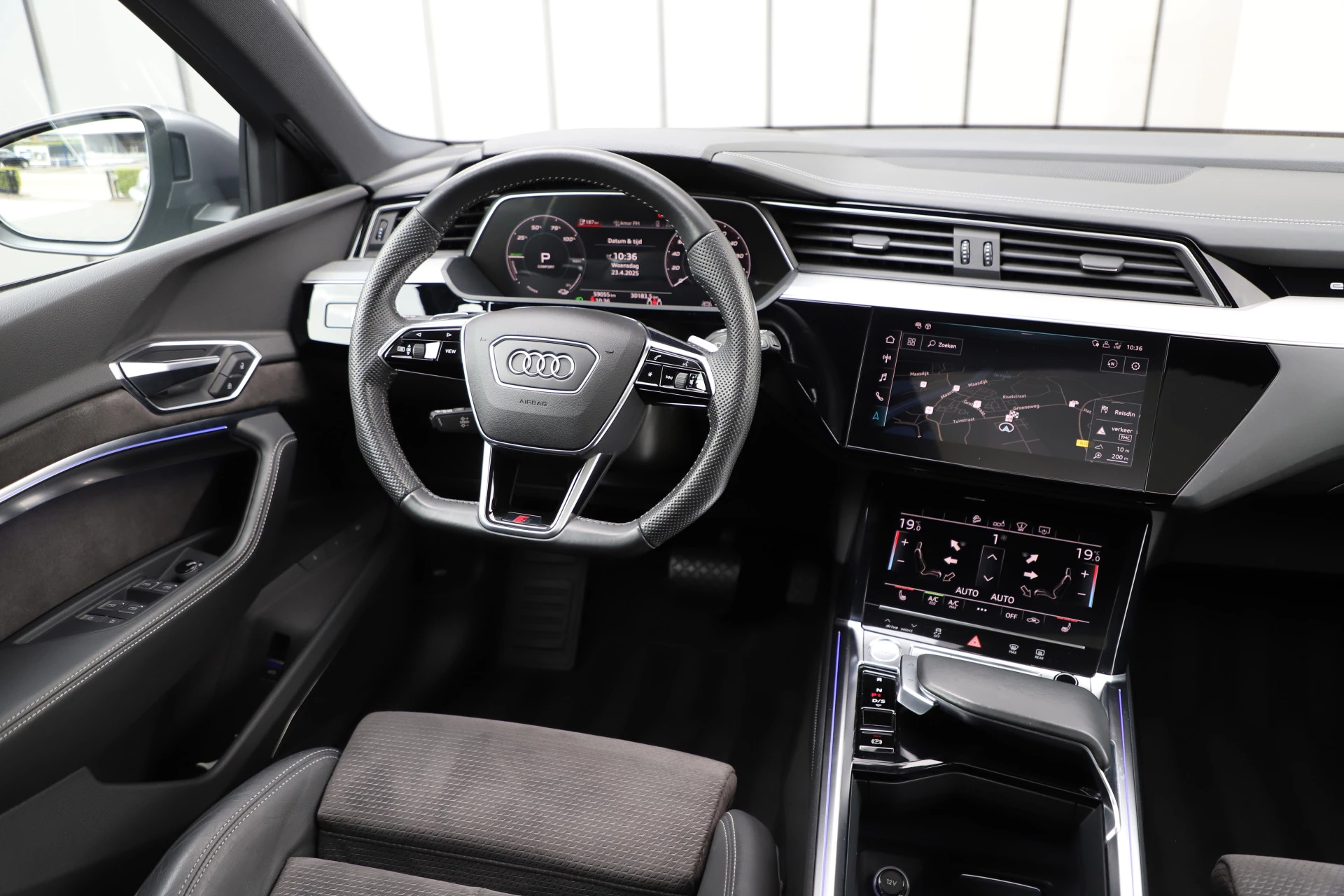 Hoofdafbeelding Audi e-tron