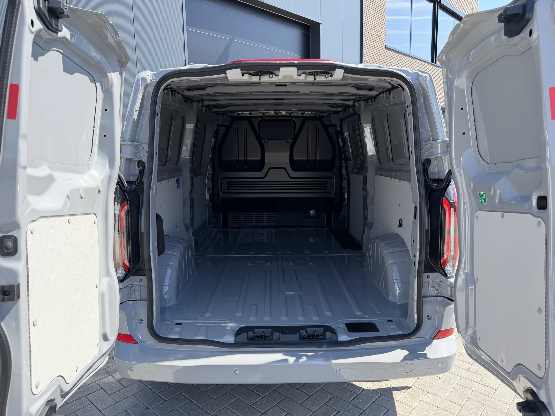 Ford E-Transit Custom