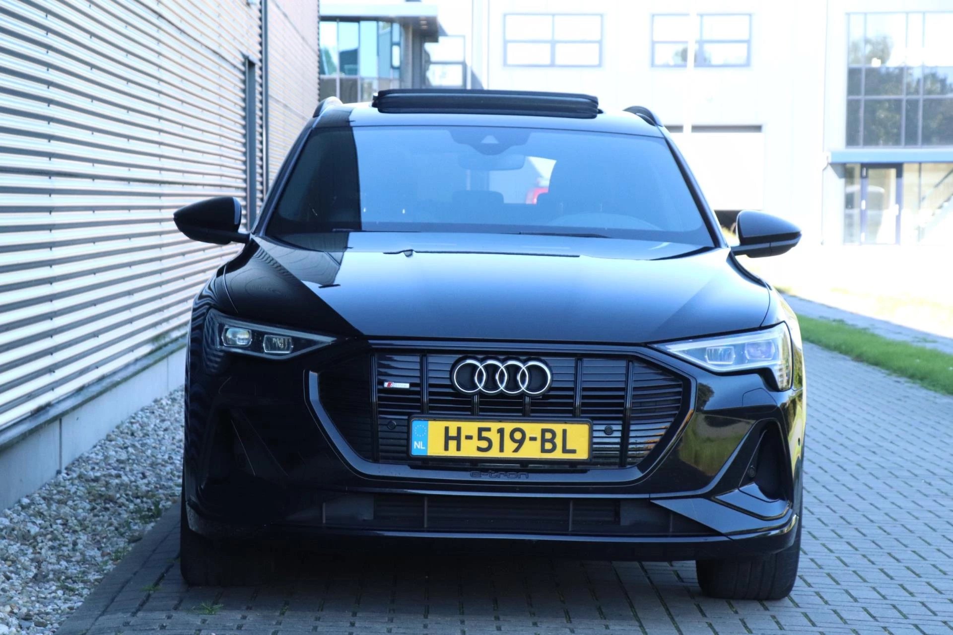 Hoofdafbeelding Audi e-tron