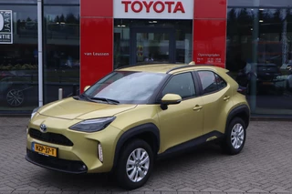 Hoofdafbeelding Toyota Yaris Cross Toyota Yaris Cross 1.5 HYBRID DYNAMIC APPLE/ANDROID STUUR+STOELVERW. HEAD-UP NAVI EL-ACHTERKLEP KEYLESS