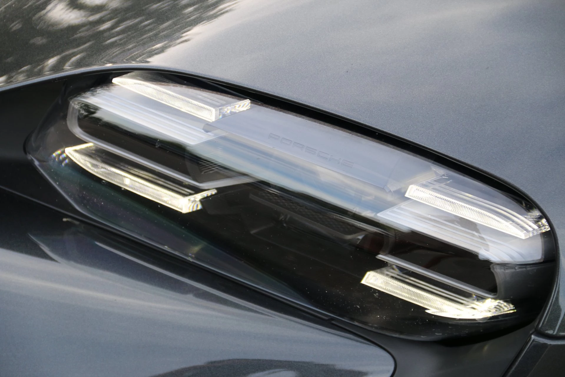 Hoofdafbeelding Porsche Taycan
