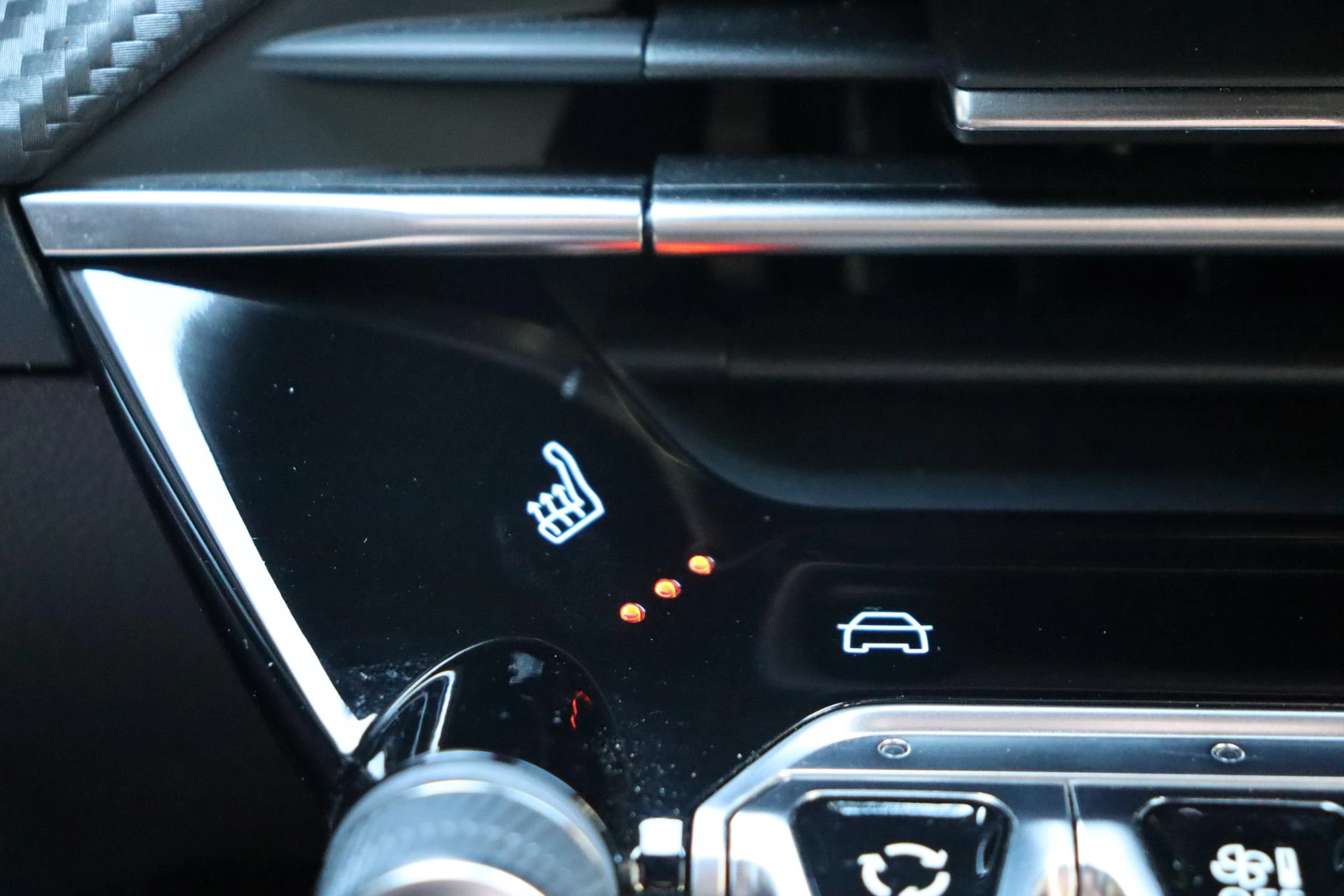 Hoofdafbeelding Peugeot e-2008