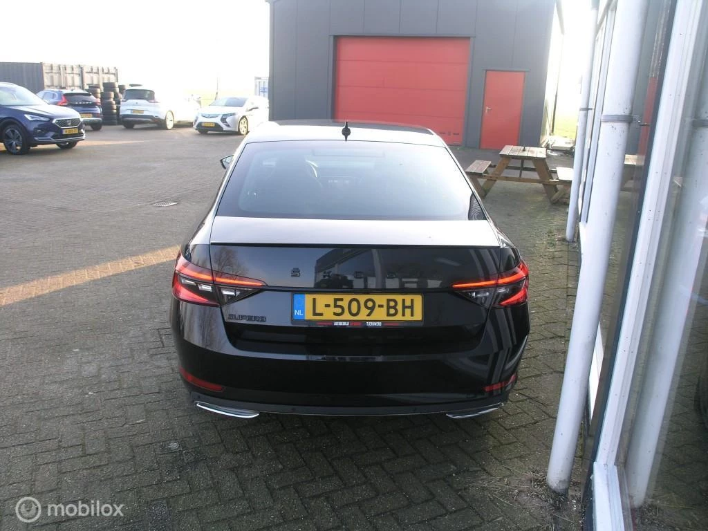 Hoofdafbeelding Škoda Superb