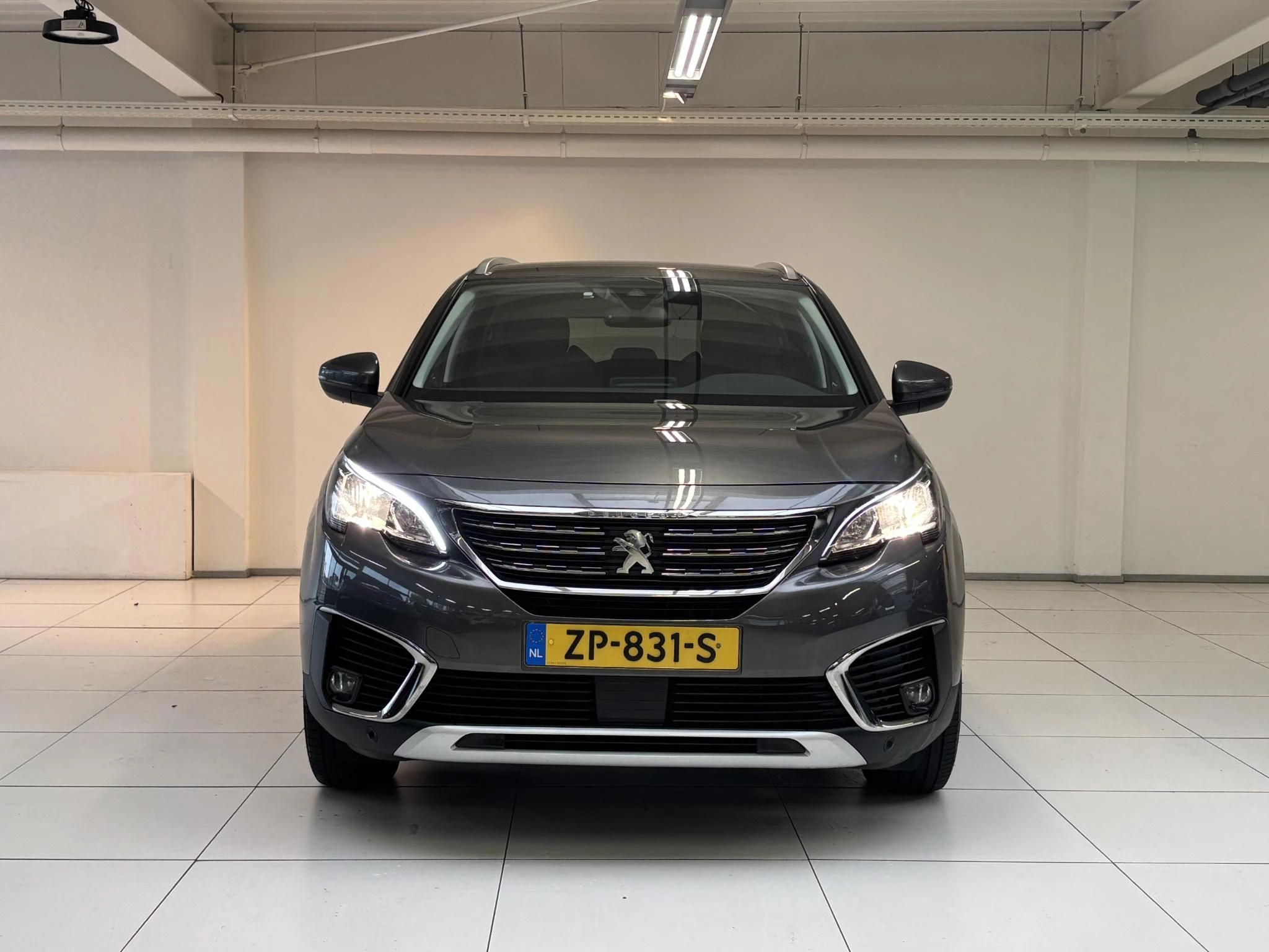 Hoofdafbeelding Peugeot 5008
