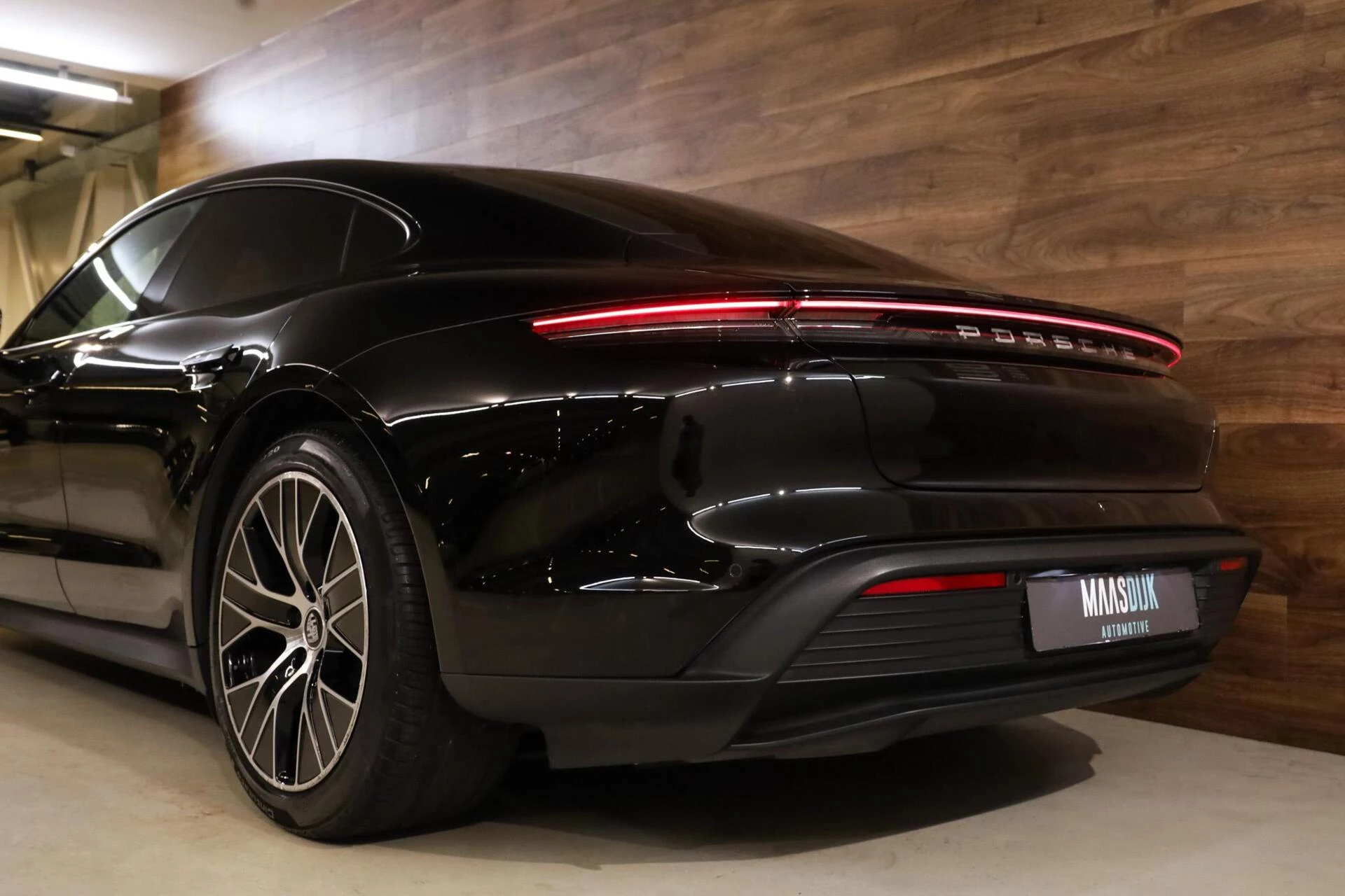 Hoofdafbeelding Porsche Taycan