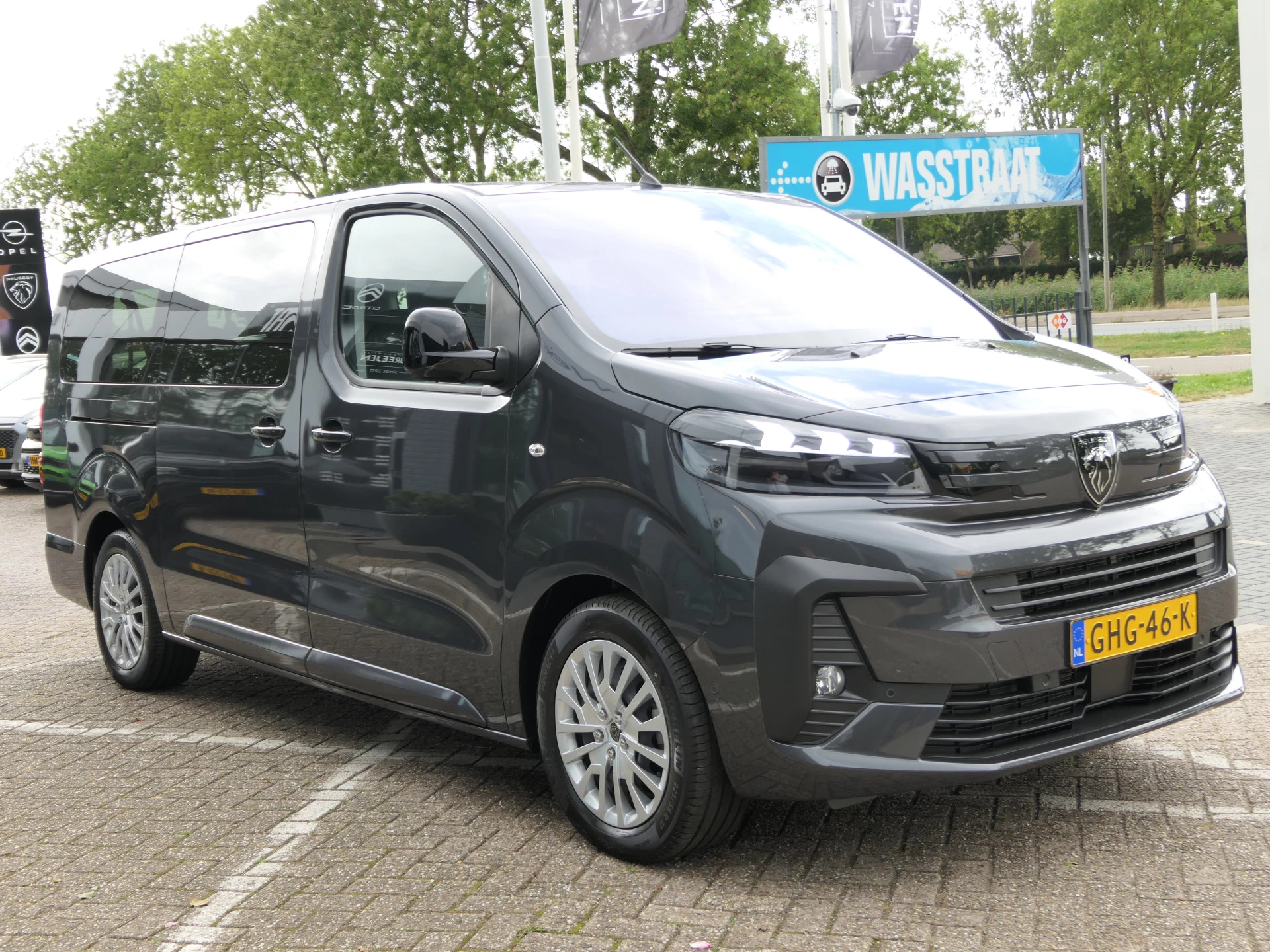 Hoofdafbeelding Peugeot e-Traveller