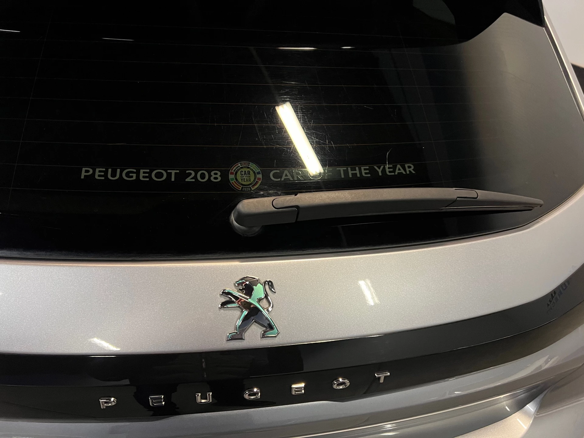 Hoofdafbeelding Peugeot e-208