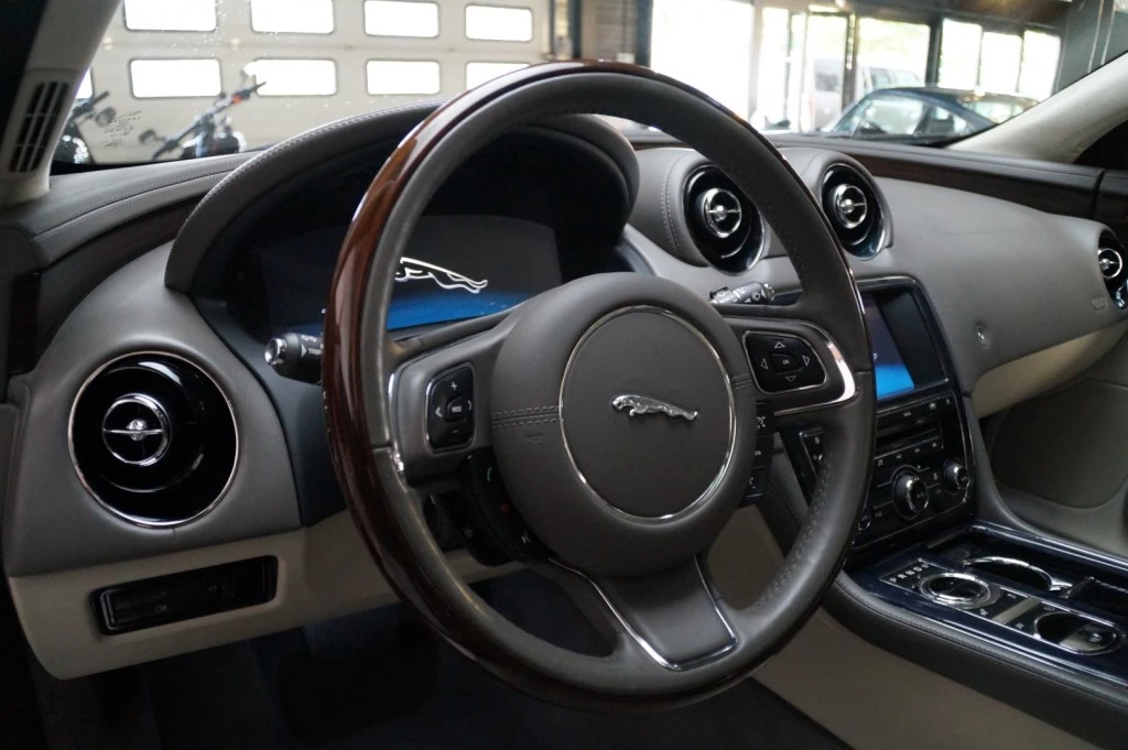 Hoofdafbeelding Jaguar XJ