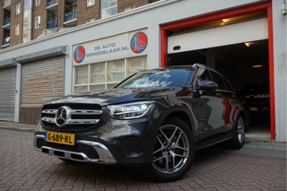 Mercedes-Benz GLC 200 Business Solution Limited | Origineel NL | Panoramadak | Trekhaak | Adaptive + Lane Departure | 360 camera | Apple Carplay | Geperforreerd lederen interieur | AMG sportvelgen