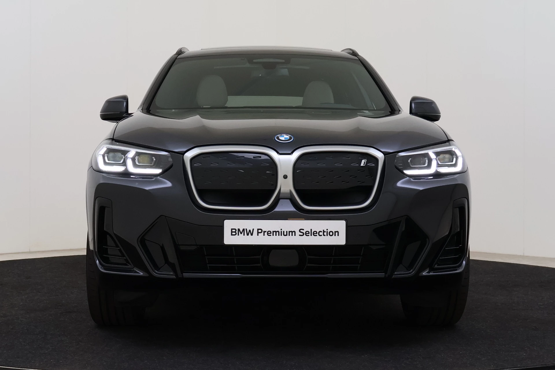 Hoofdafbeelding BMW iX3