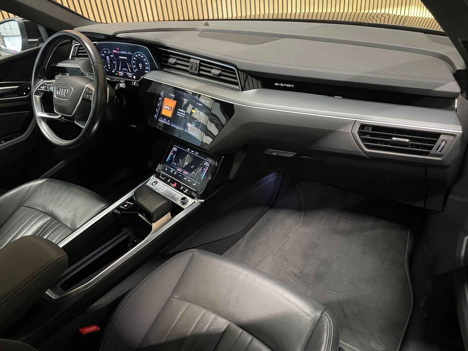 Hoofdafbeelding Audi e-tron