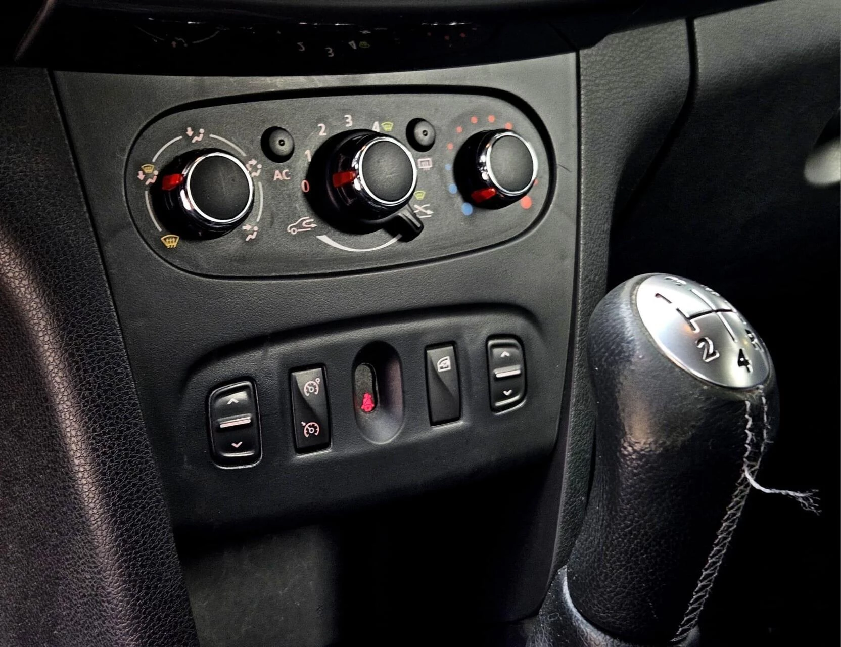 Hoofdafbeelding Dacia Logan