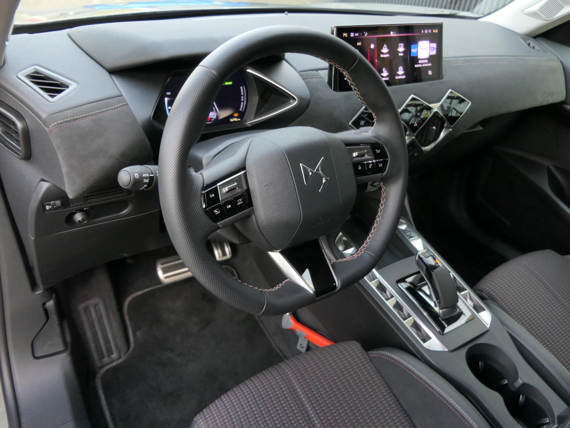 Hoofdafbeelding DS DS 3
