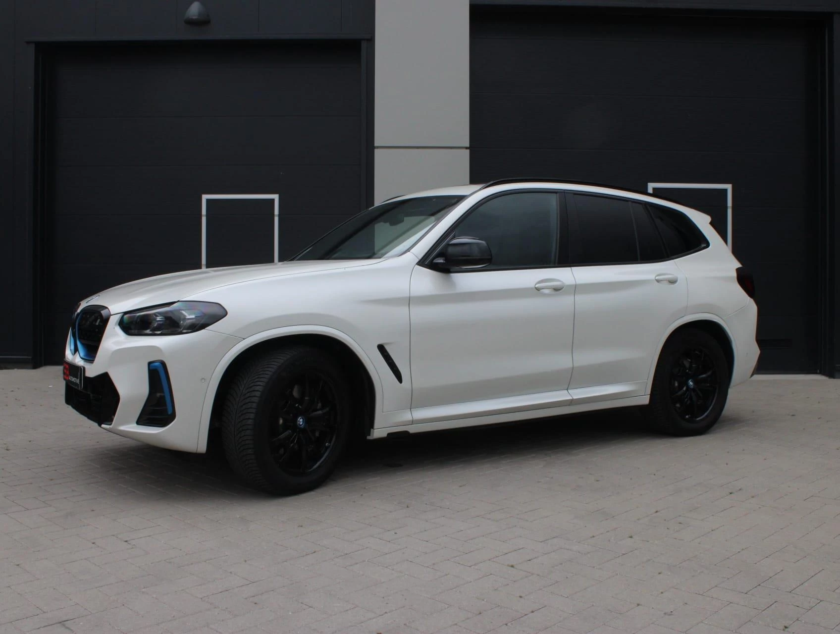 Hoofdafbeelding BMW iX3