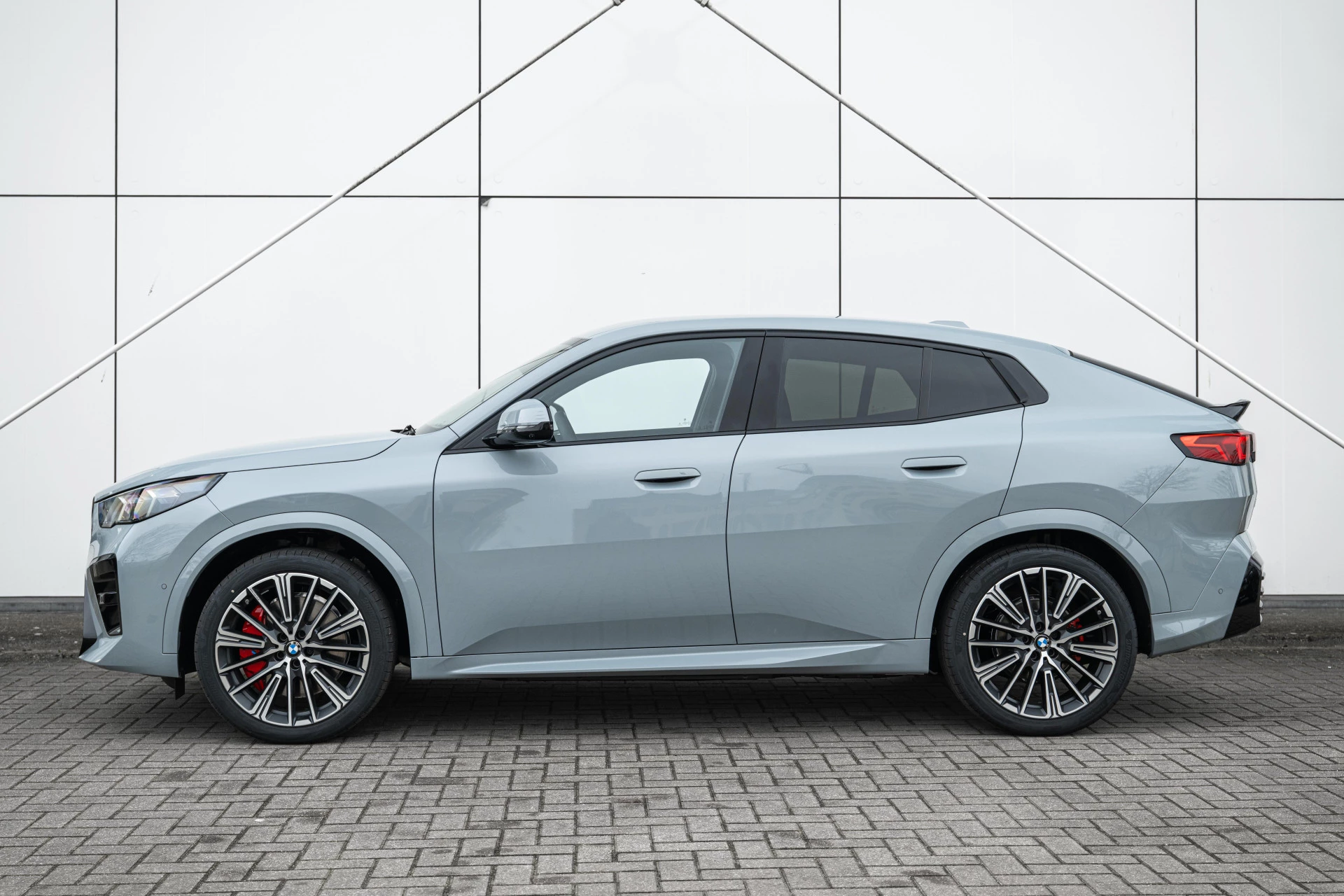 Hoofdafbeelding BMW iX2