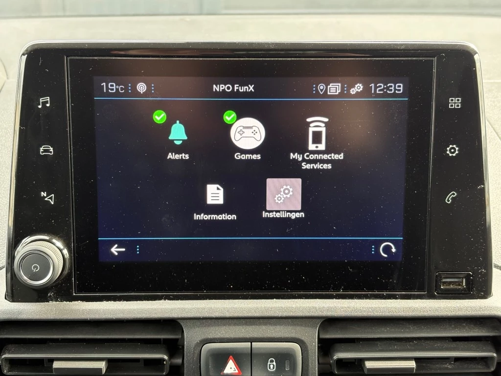 Hoofdafbeelding Peugeot Partner