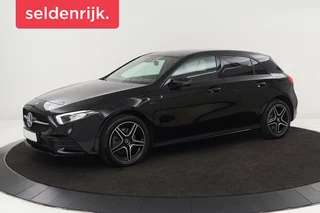 Mercedes-Benz A-klasse 250e AMG Night | Carplay | Stoelverwarming |  Camera | Leder/Alcantara | Full LED | Sfeerverlichting | Park Assist | Navigatie