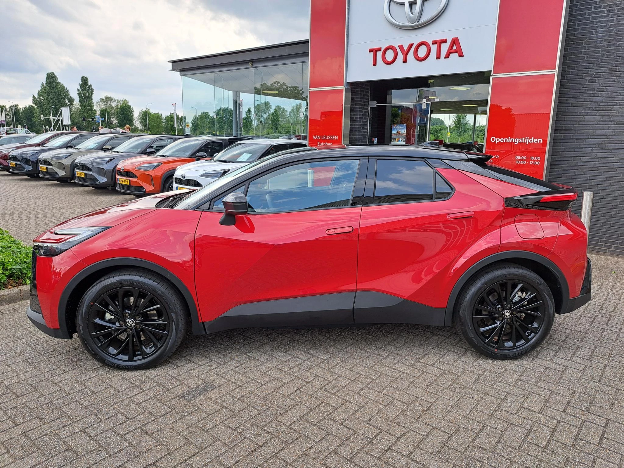 Hoofdafbeelding Toyota C-HR