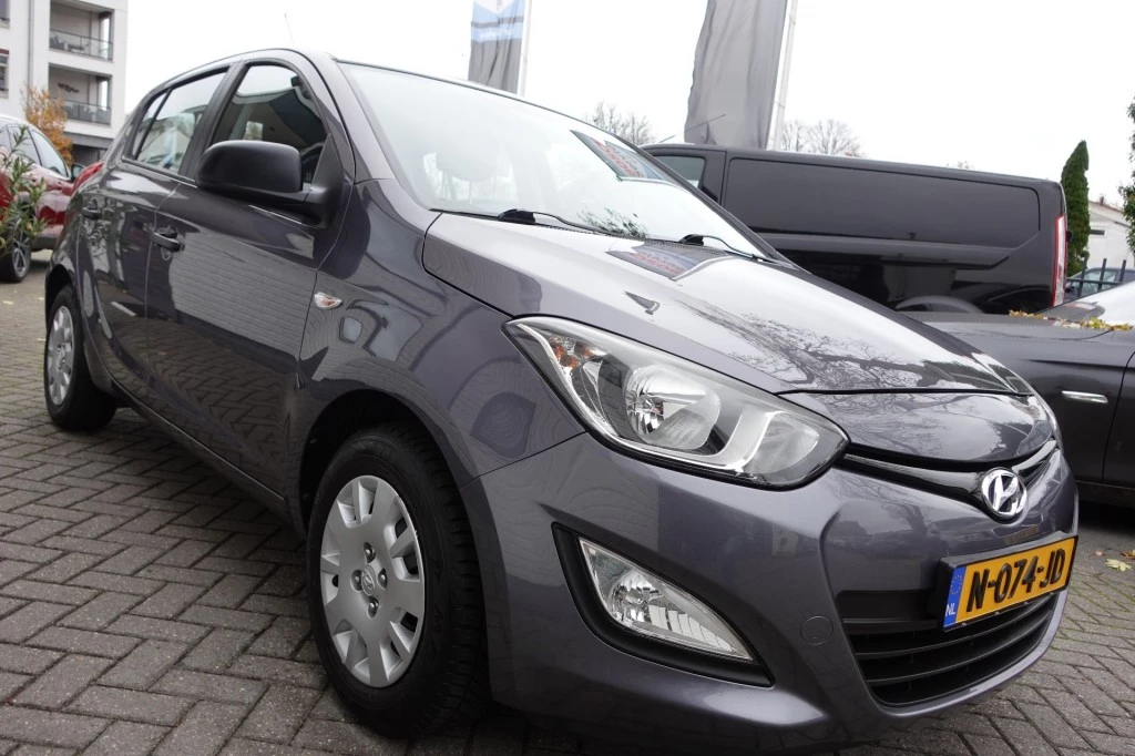 Hoofdafbeelding Hyundai i20