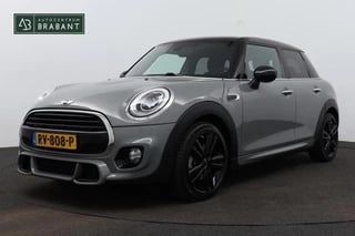 Mini Mini 1.5 Cooper Serious Business JCW-Pakket (NL-auto, Goed OnderH, Navi, Parkeersensoren, Climate Con, Cruise Con, Etc)